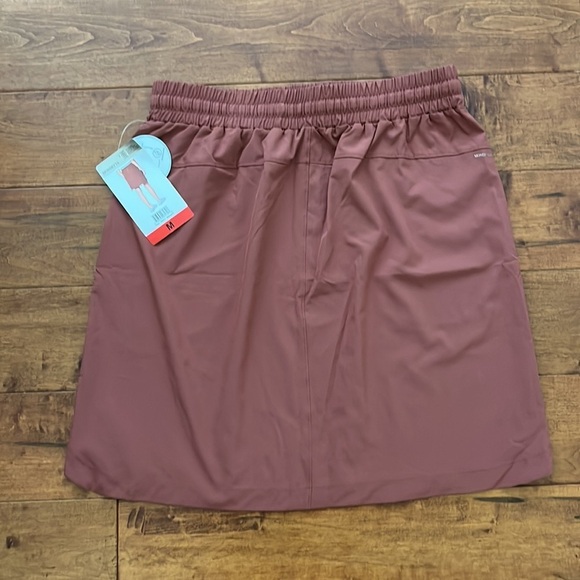 NWT Mondetta Mahogany Color  Active Skirt Size M side Pockets - Picture 11 of 15